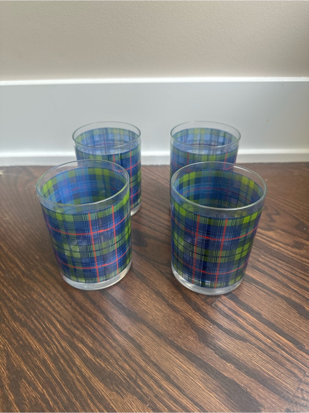 Set of 4 vintage Cera Scotch on the Rocks Plaid Pattern Glasses
